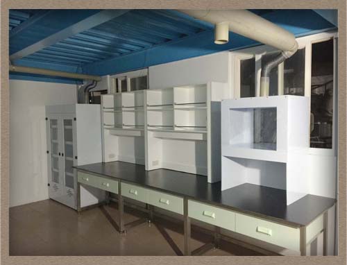 鋼腳吊木櫃實驗桌/PP製傳遞箱