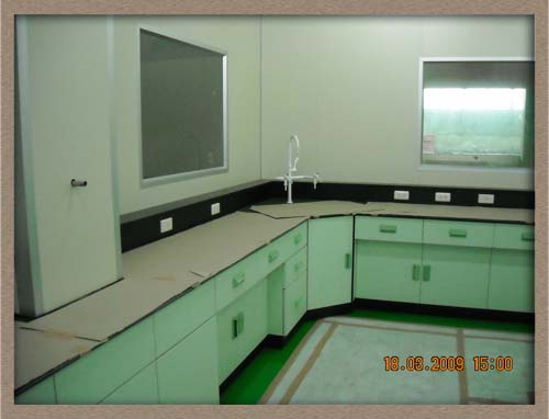 靠邊實驗桌(含水槽)